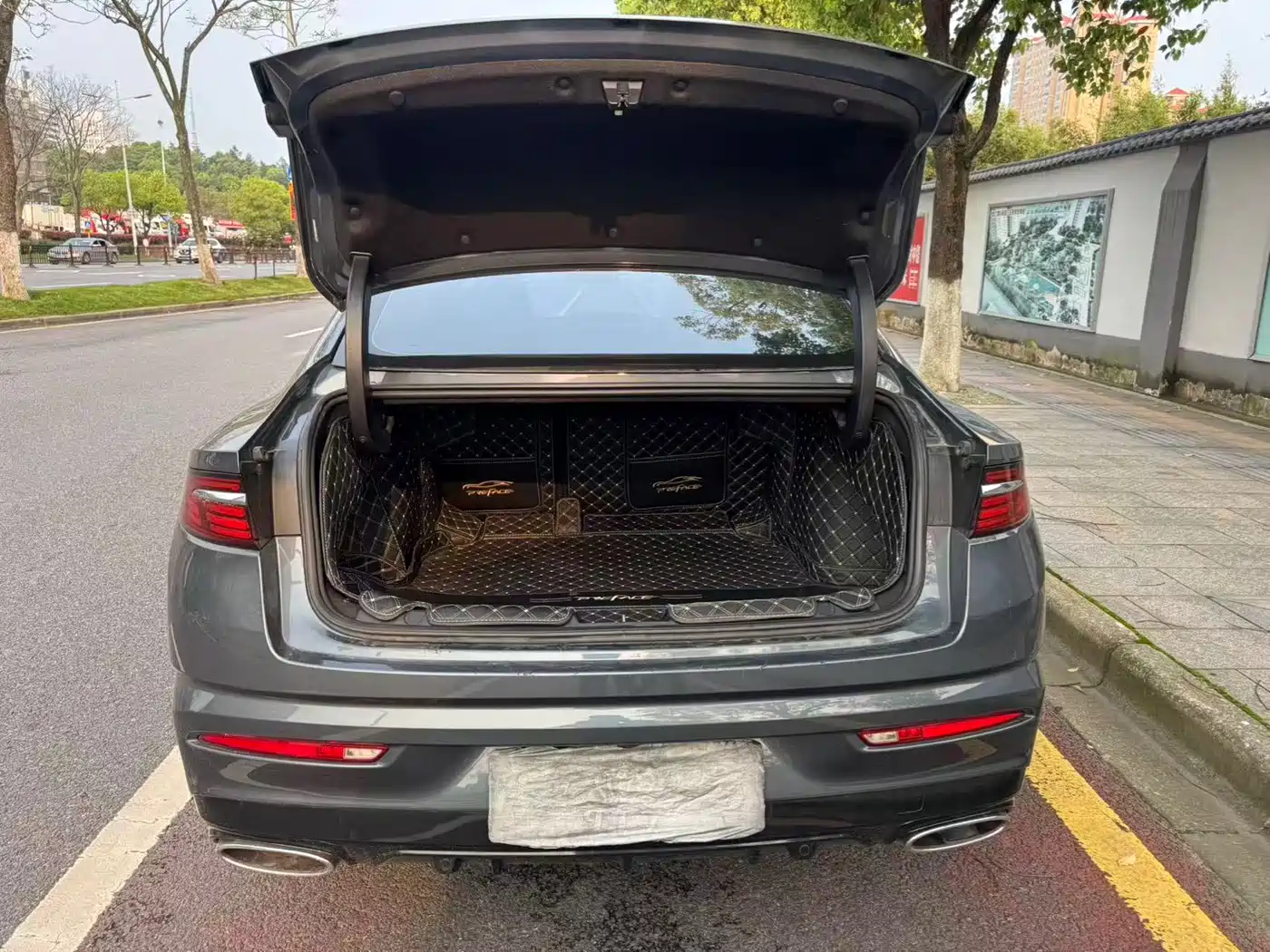 GEELY AUTOMOBILE XINGRUI