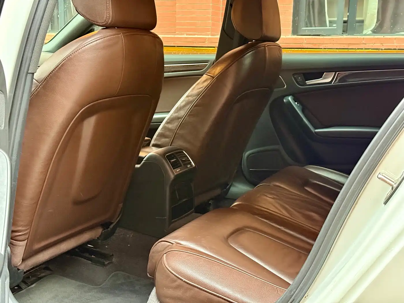 Audi A4L 2016 35 TFSI Collector's Edition S line Comfort фото 8