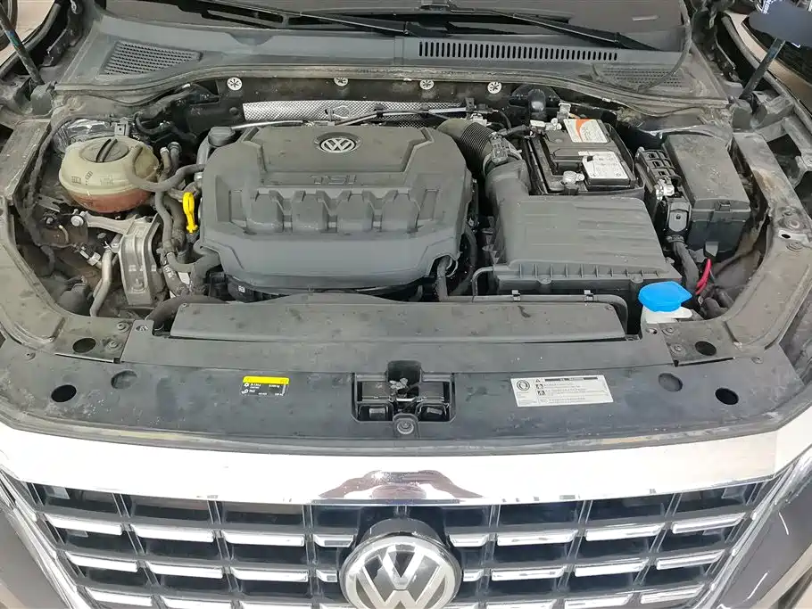 Volkswagen Passat 2019 330TSI Luxury Edition China VI фото 10