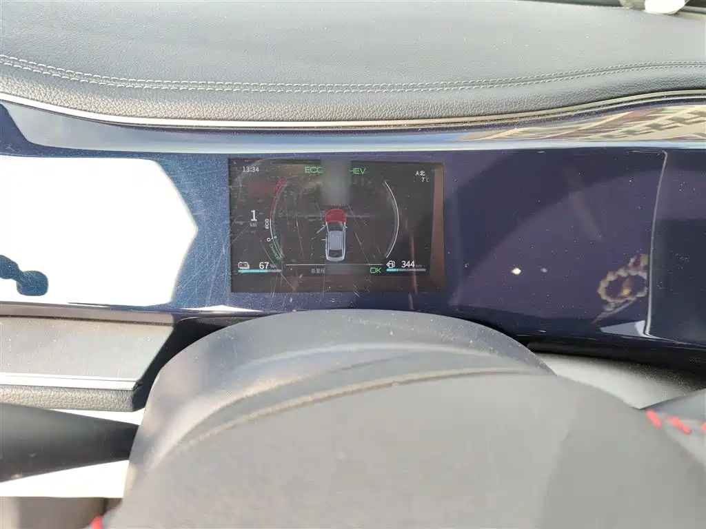 BYD Qin PLUS 2021 DM-i 55KM Flagship фото 4