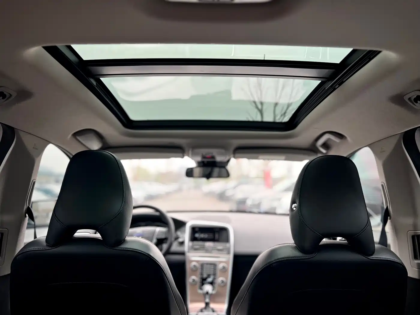 Фото 32 - Volvo XC60