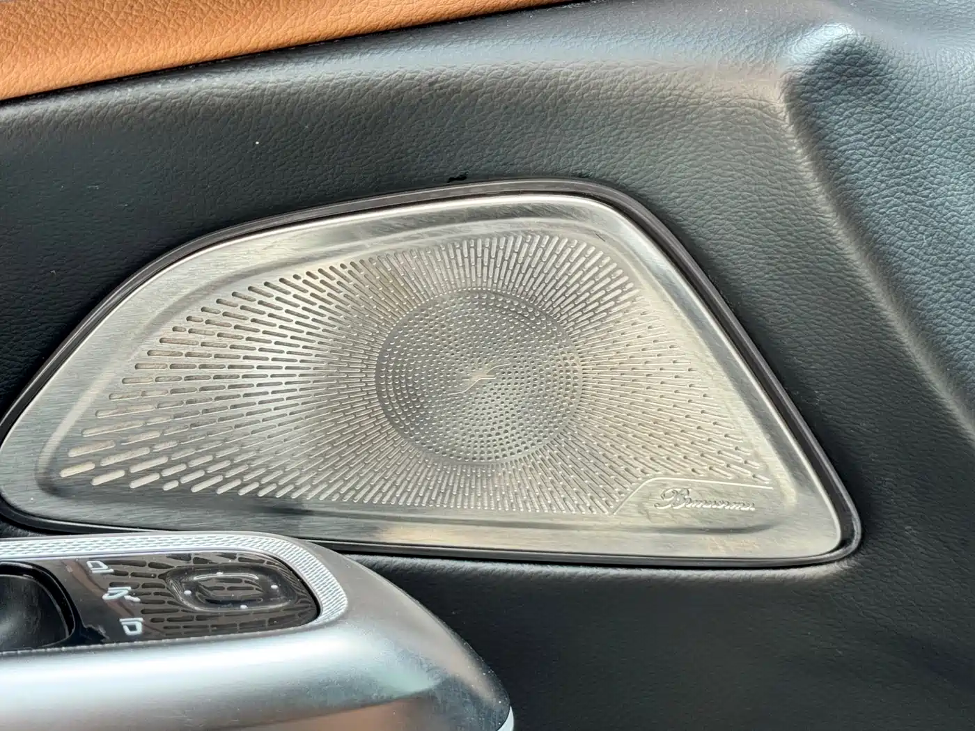 Mercedes-Benz E-Class 2025 E 300 L Fashion фото 16