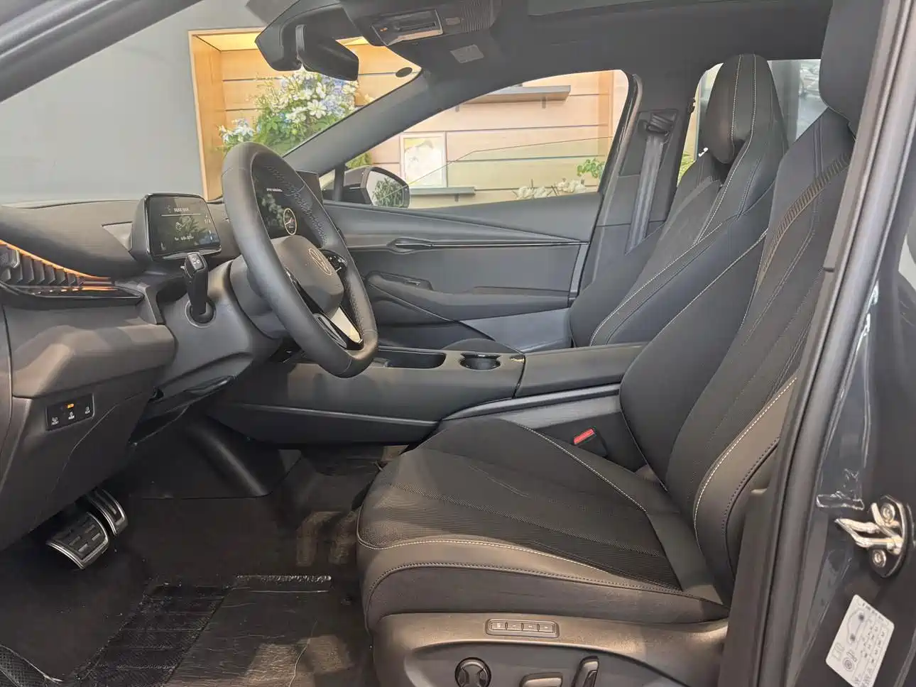Volkswagen Unique 06 2026 2025 Pure