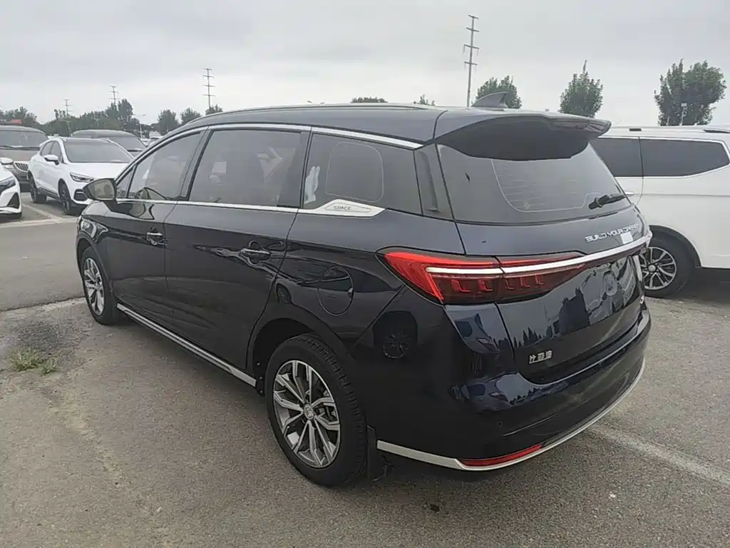 2022 BYD Song MAX