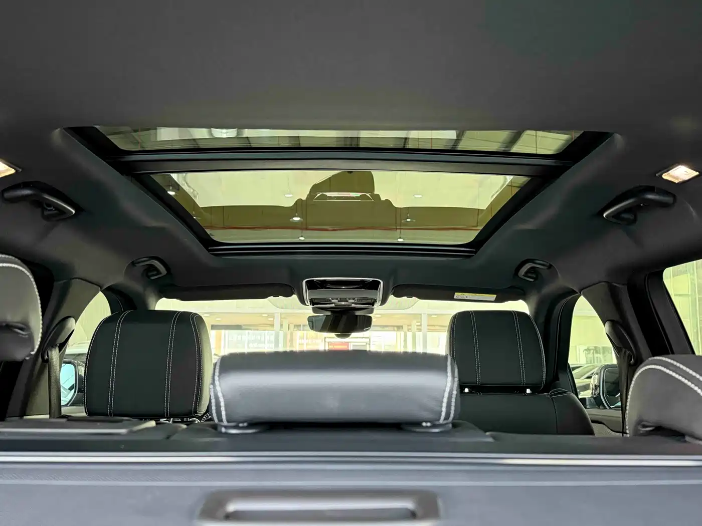 Land Rover Range Rover Velar 2020 P250 R-DYNAMIC S фото 17