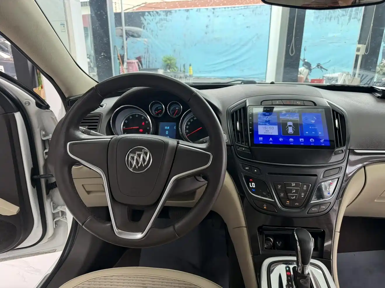 Buick Regal 2015 2.0L Leading Fashion Model фото 12