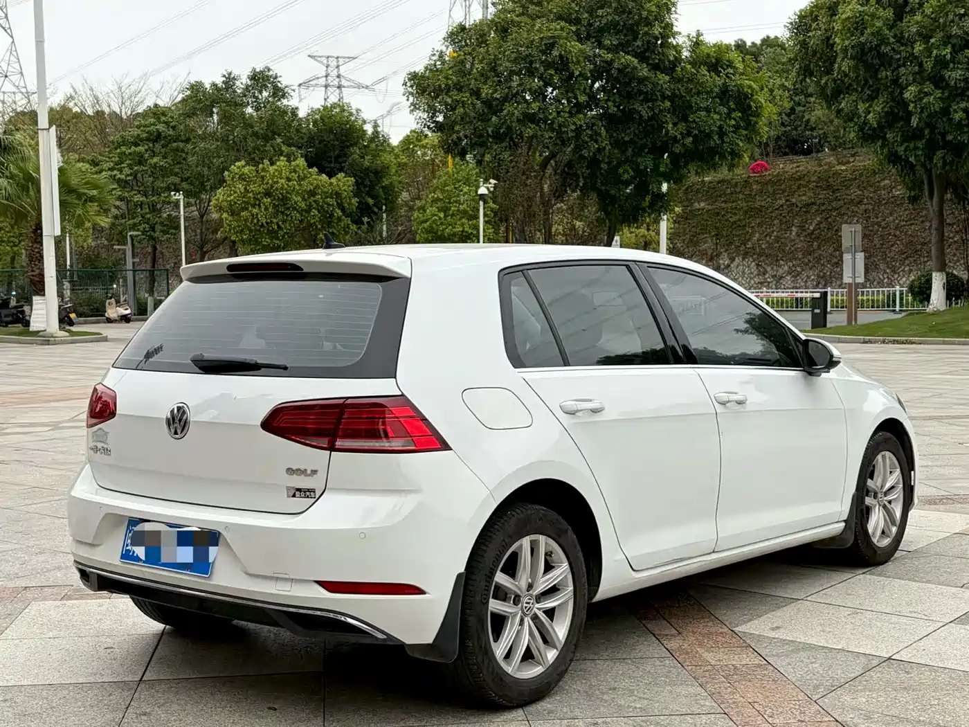 Volkswagen Golf 2019 1.6L Auto Comfort (China V) фото 9