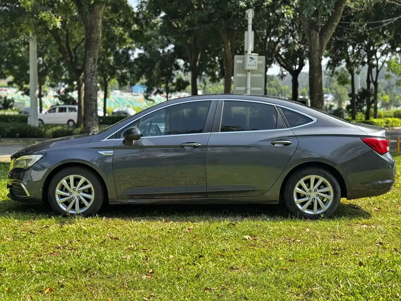 Buick Verano 2018 Sedan 15S Automatic Leading фото 4