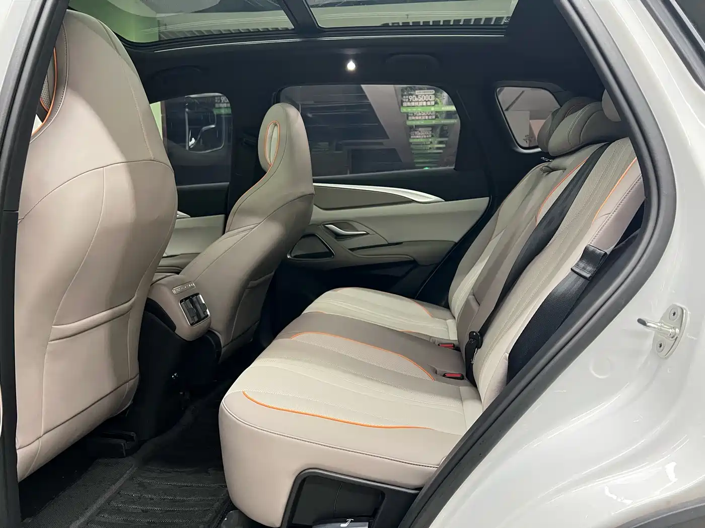 BYD Song Pro New Energy 2024 Glory Edition DM-i 110KM Excellence фото 9