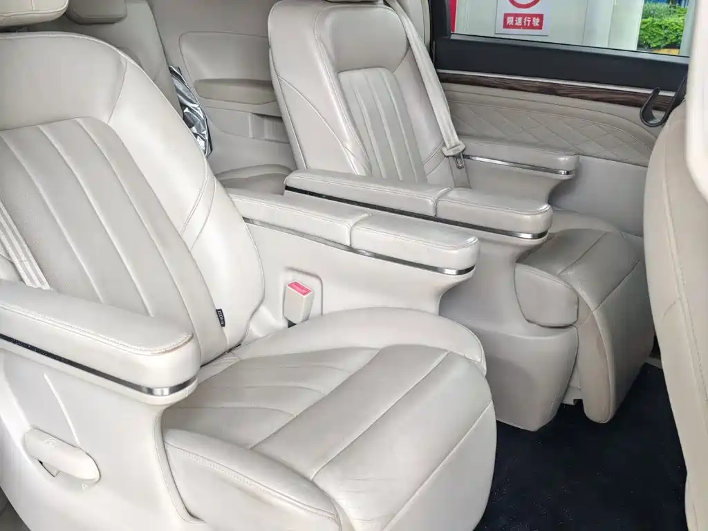 Фото 8 - GAC Trumpchi Trumpchi M8
