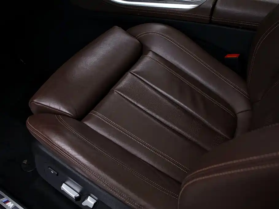 BMW X5 (Import) 2020 xDrive40i M Sport Package фото 13