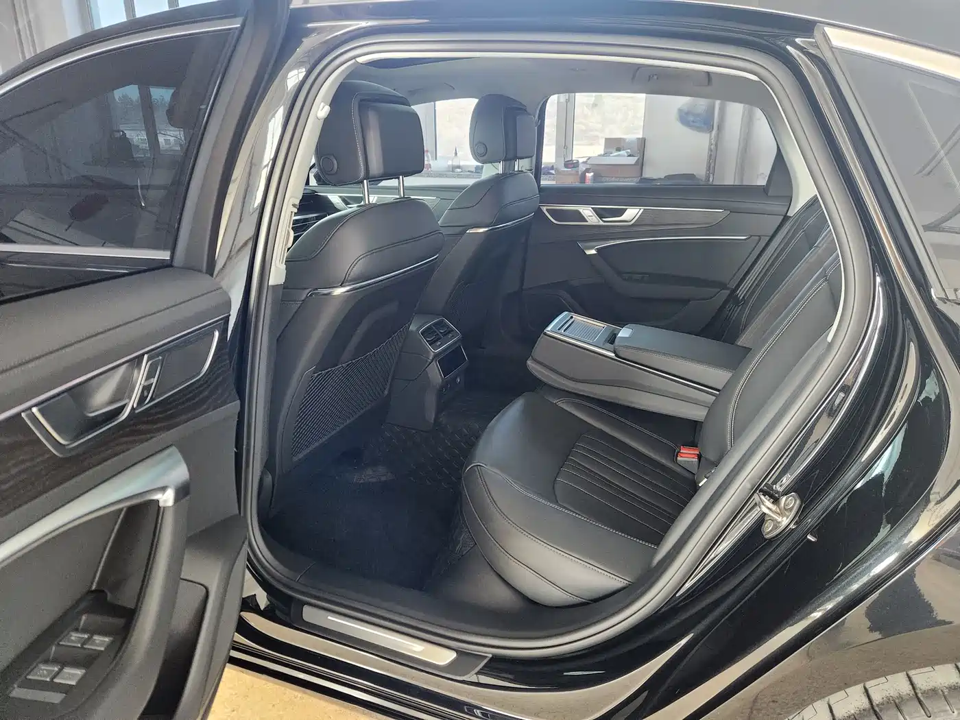 Audi A6L 2024 45 TFSI quattro Premium Elegance фото 8