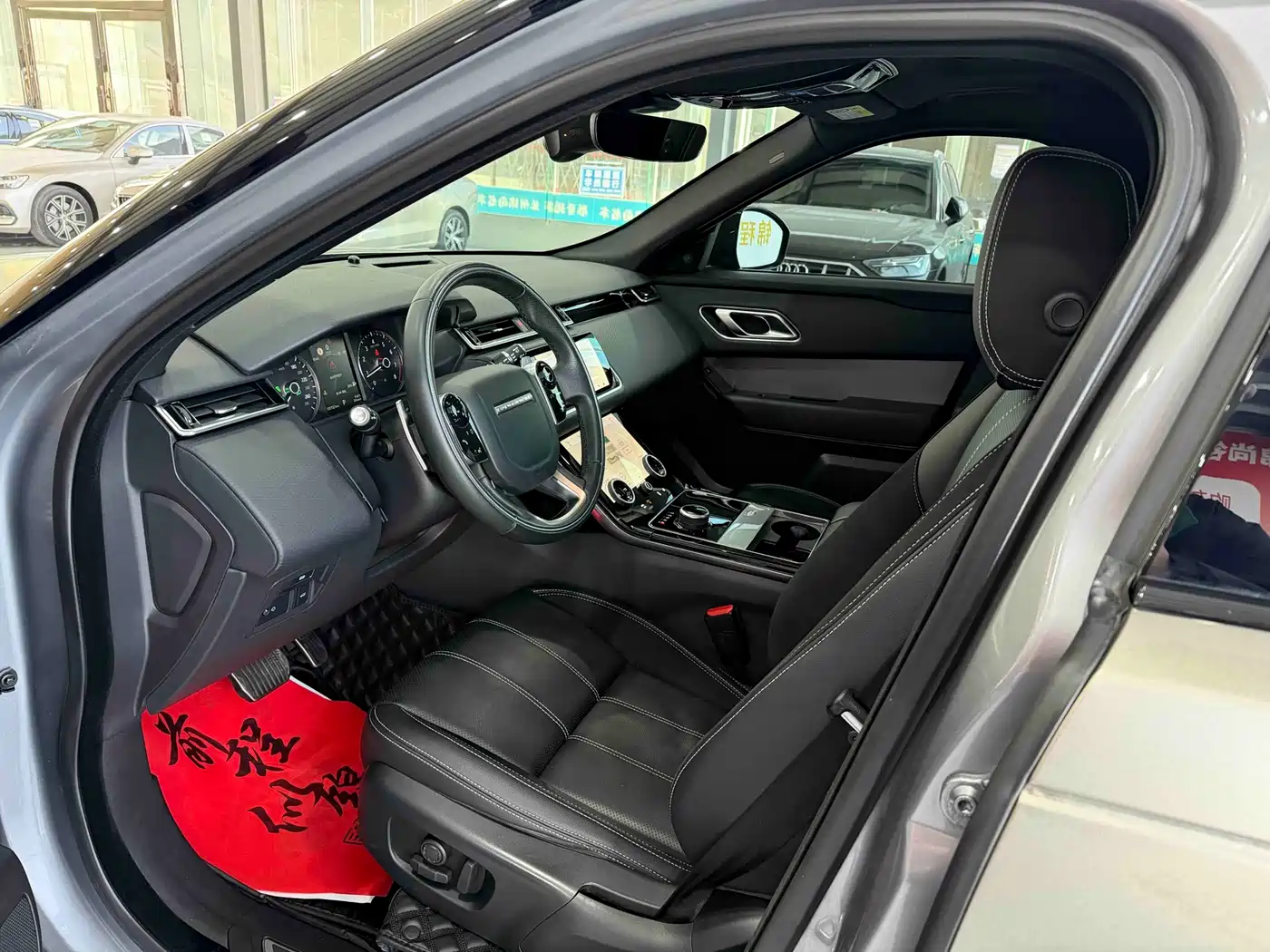 Land Rover Range Rover Velar 2020 P250 R-DYNAMIC S фото 11