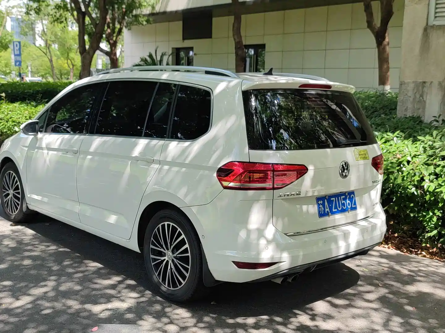Фото 4 - Volkswagen Touran