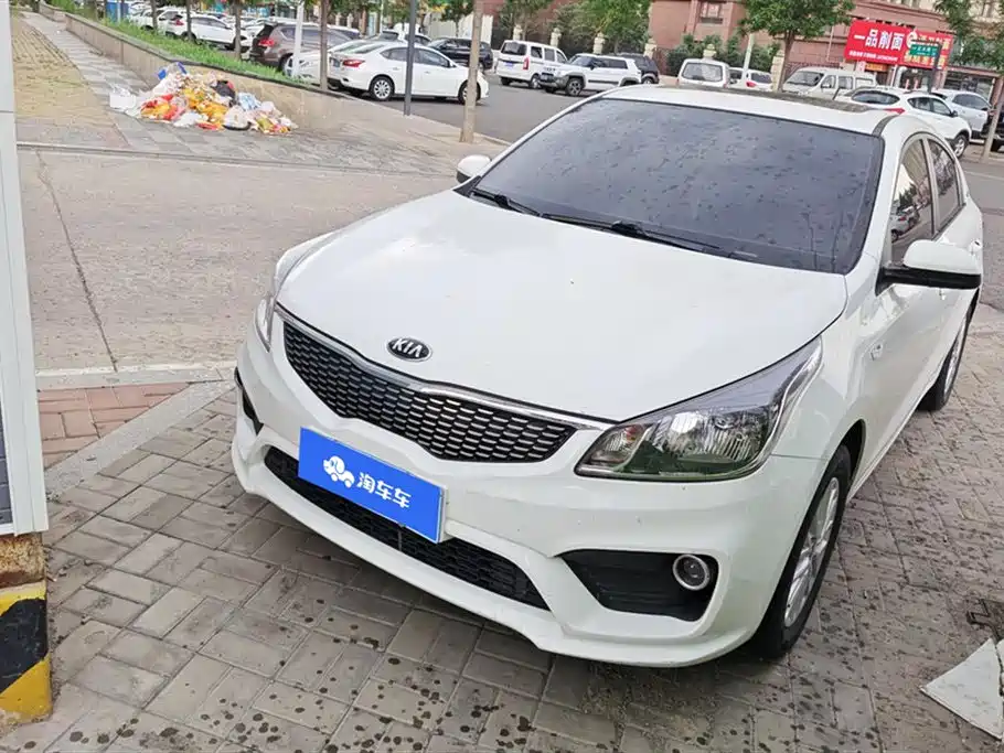 KIA K2