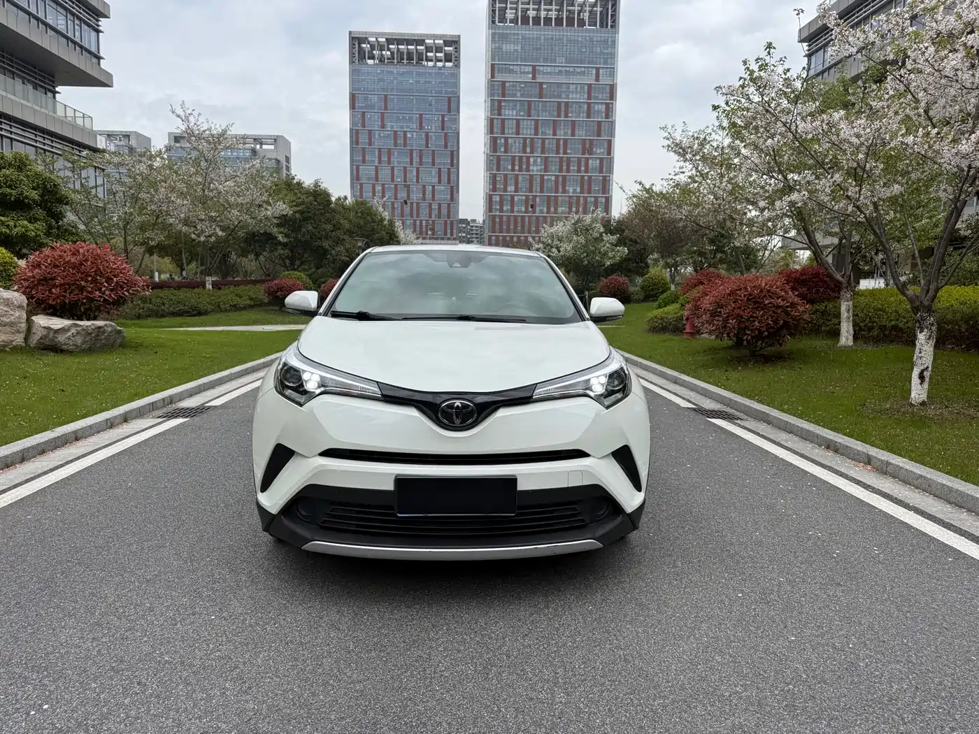 Toyota IZOA 2021 2.0L Yixing Edition фото 2
