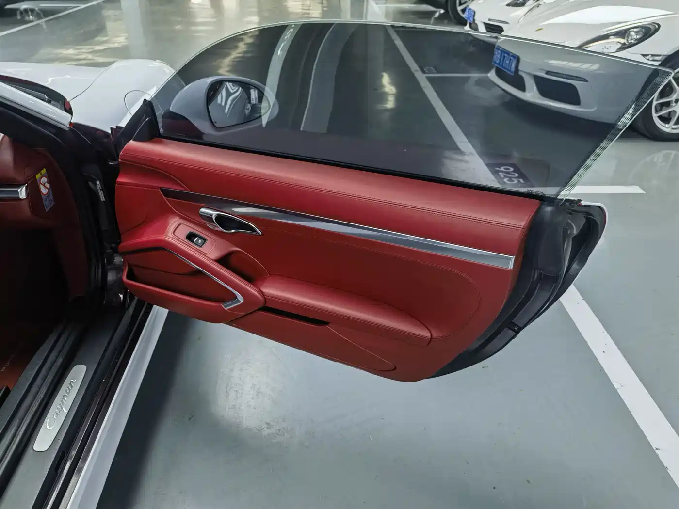 Porsche Cayman 2013 Cayman 2.7L фото 8