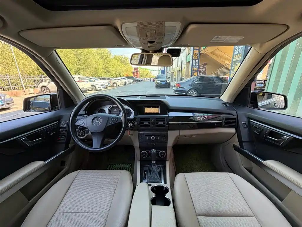 Mercedes-Benz GLK-Class (Import) 2011 GLK 300 4MATIC Fashion фото 4