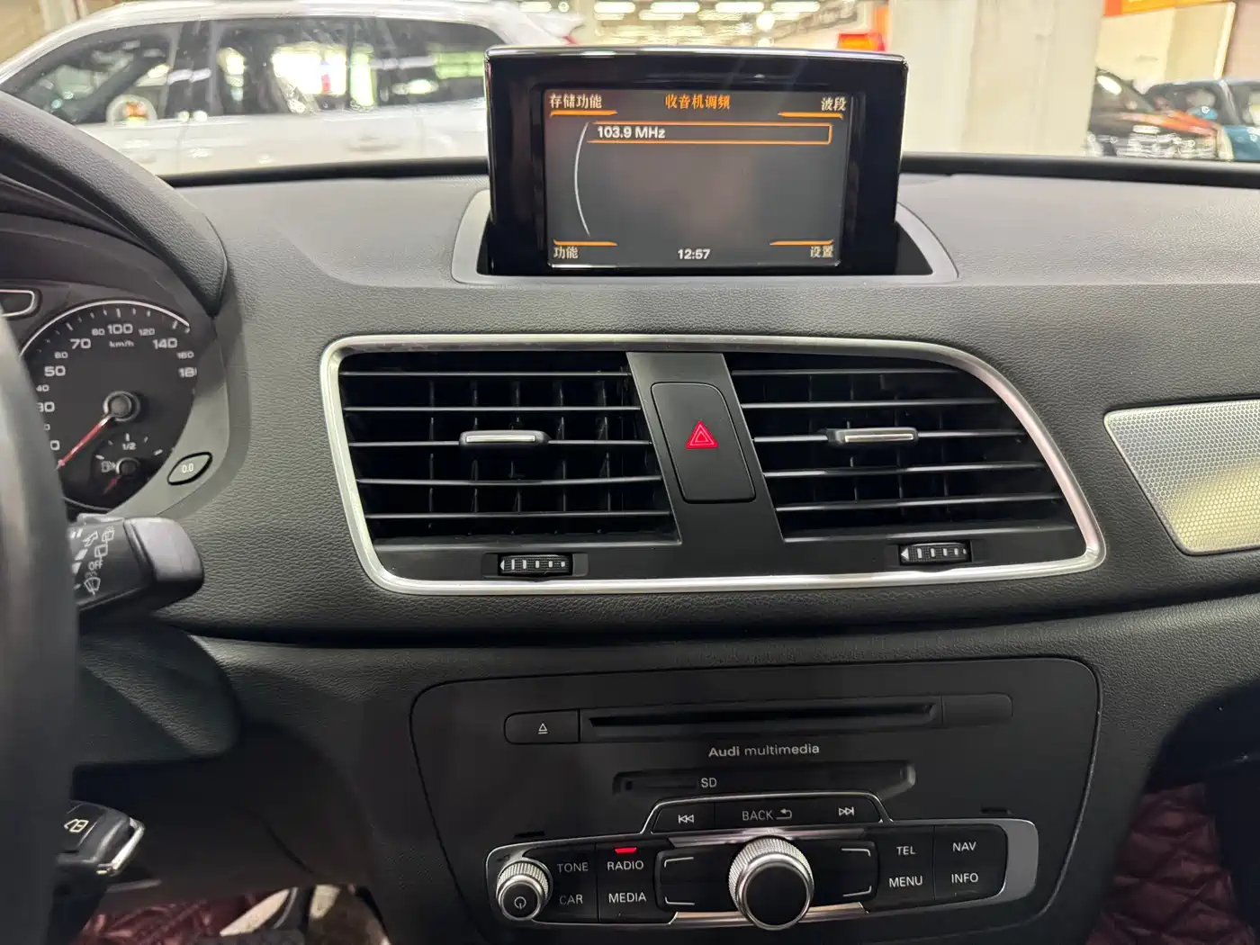 Audi Q3 2015 35 TFSI Comfort фото 14