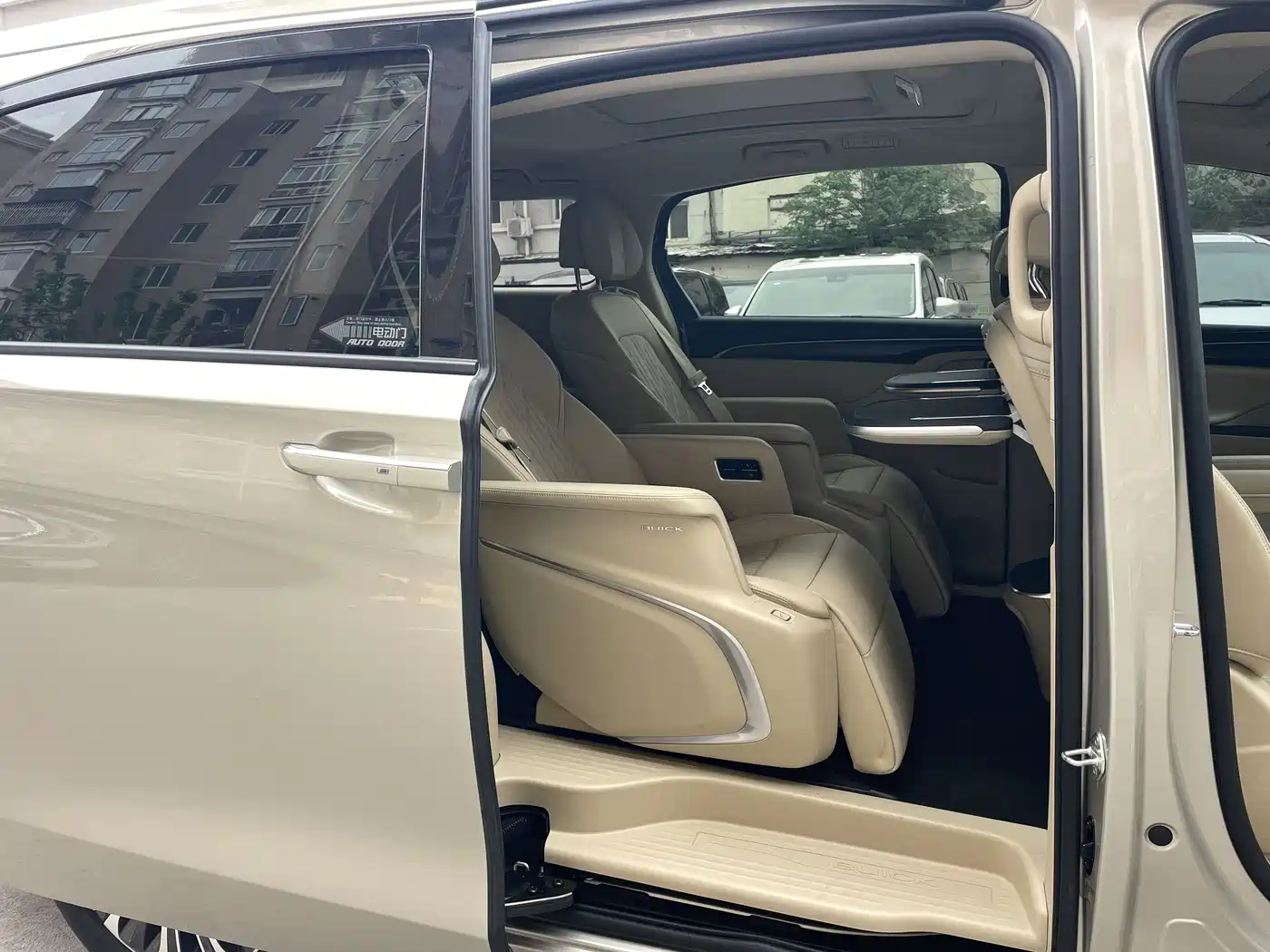 Buick GL8 2020 Model ES Landglory 653T Luxury фото 10