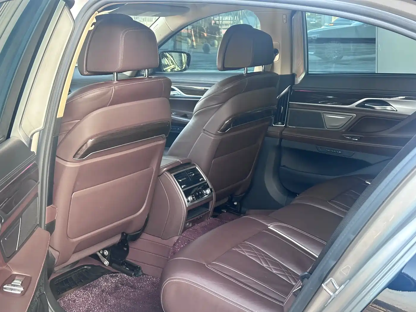 BMW 7 Series 2019 730Li Luxury Package фото 10