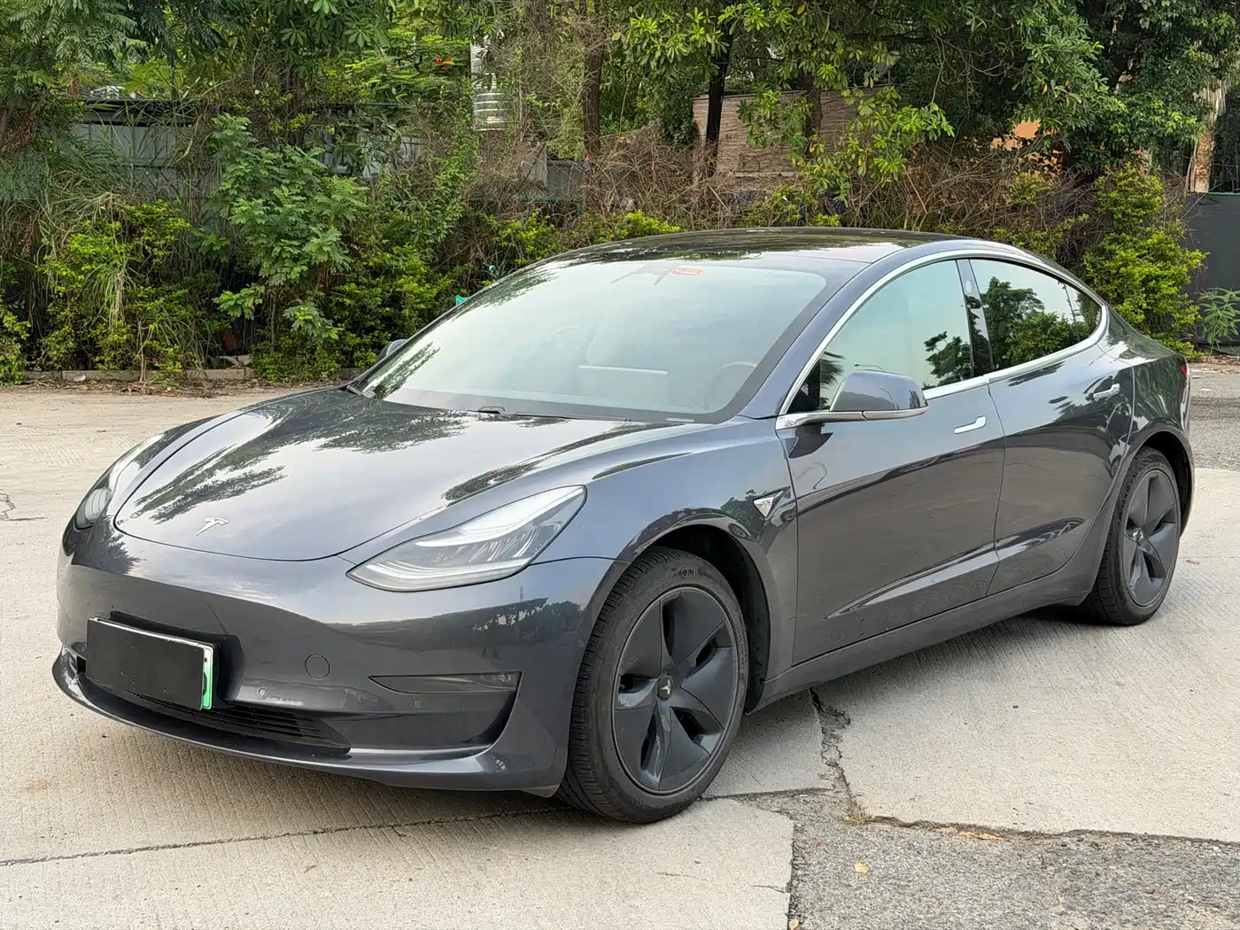 Tesla Model 3 (Import) 2019 2019 Long Range RWD Version
