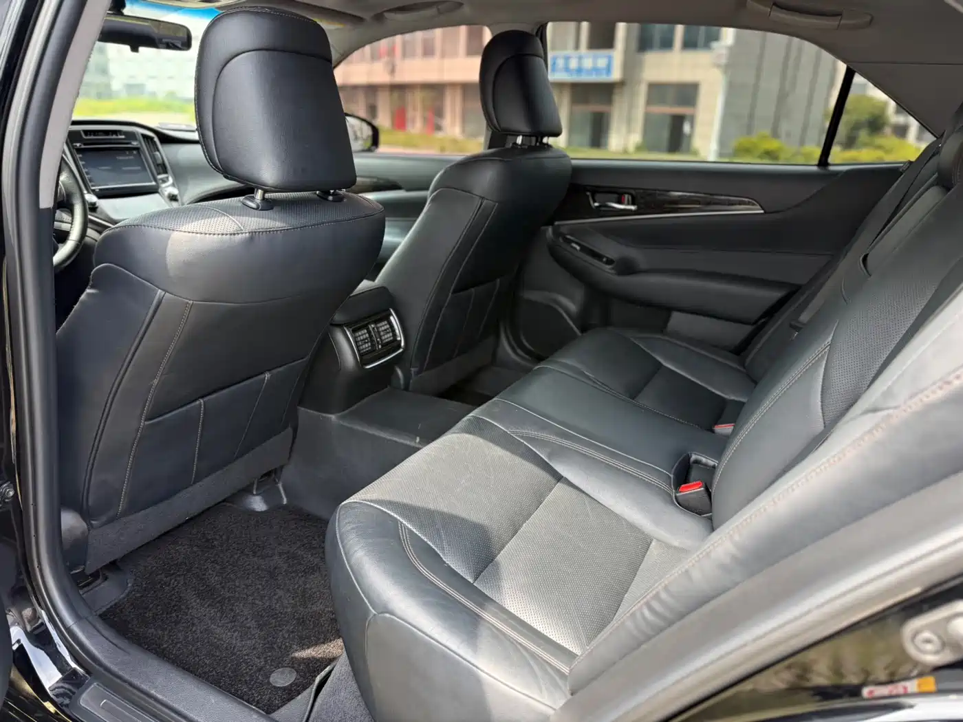 Toyota Crown 2018 2.0T Fashion Edition фото 8