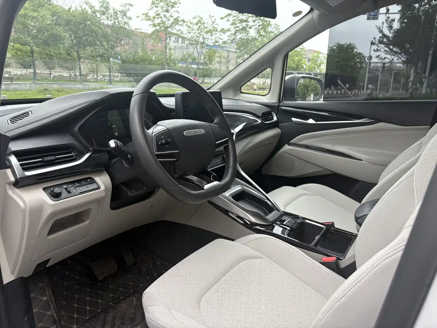 SAIC Maxus Maxus G50 2025 2025 1.5T Ride-hailing Custom