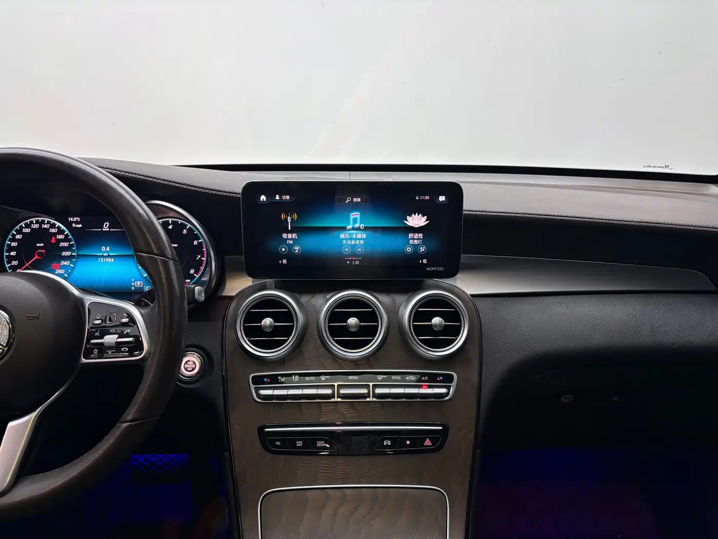 Mercedes-Benz GLC 2020 Facelift GLC 260 L 4MATIC Luxury фото 13