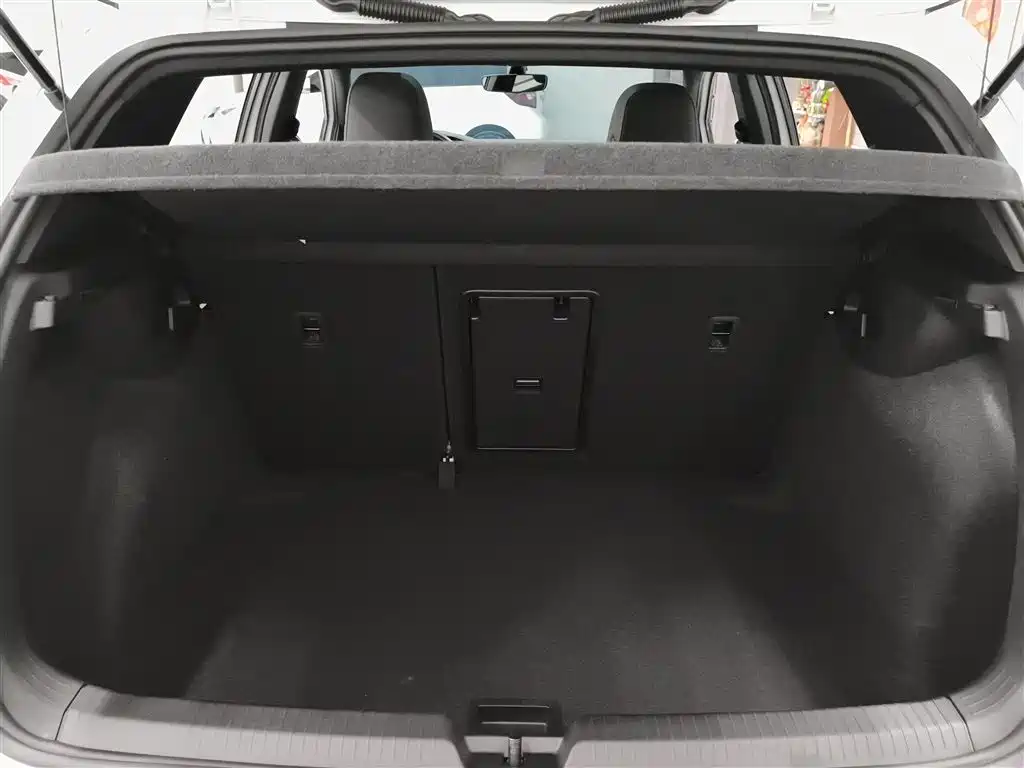 Volkswagen Golf 2023 Facelift 280TSI DSG R-Line Lite фото 19