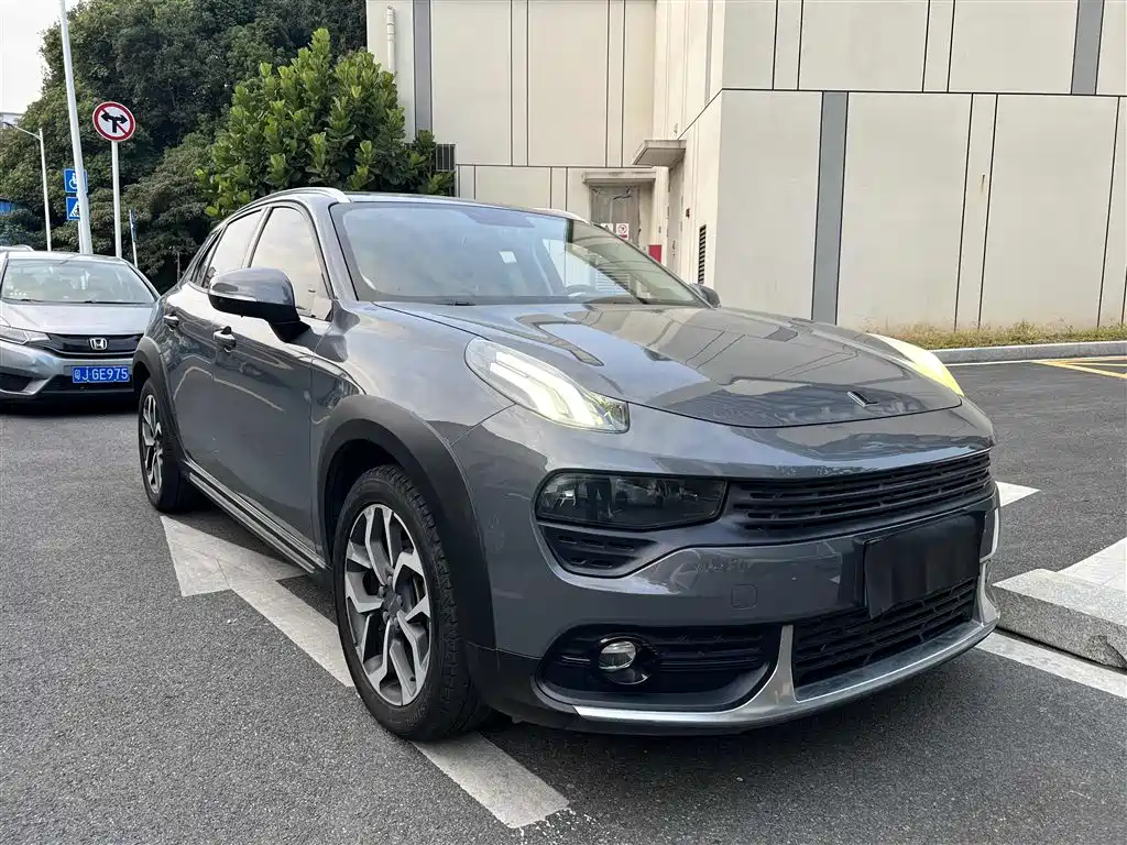 Lynk & Co 02 2019 High Energy Edition 2.0T Automatic 2WD Shine China VI фото 6