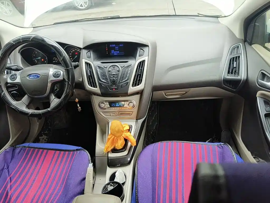 Фото 11 - Ford Focus