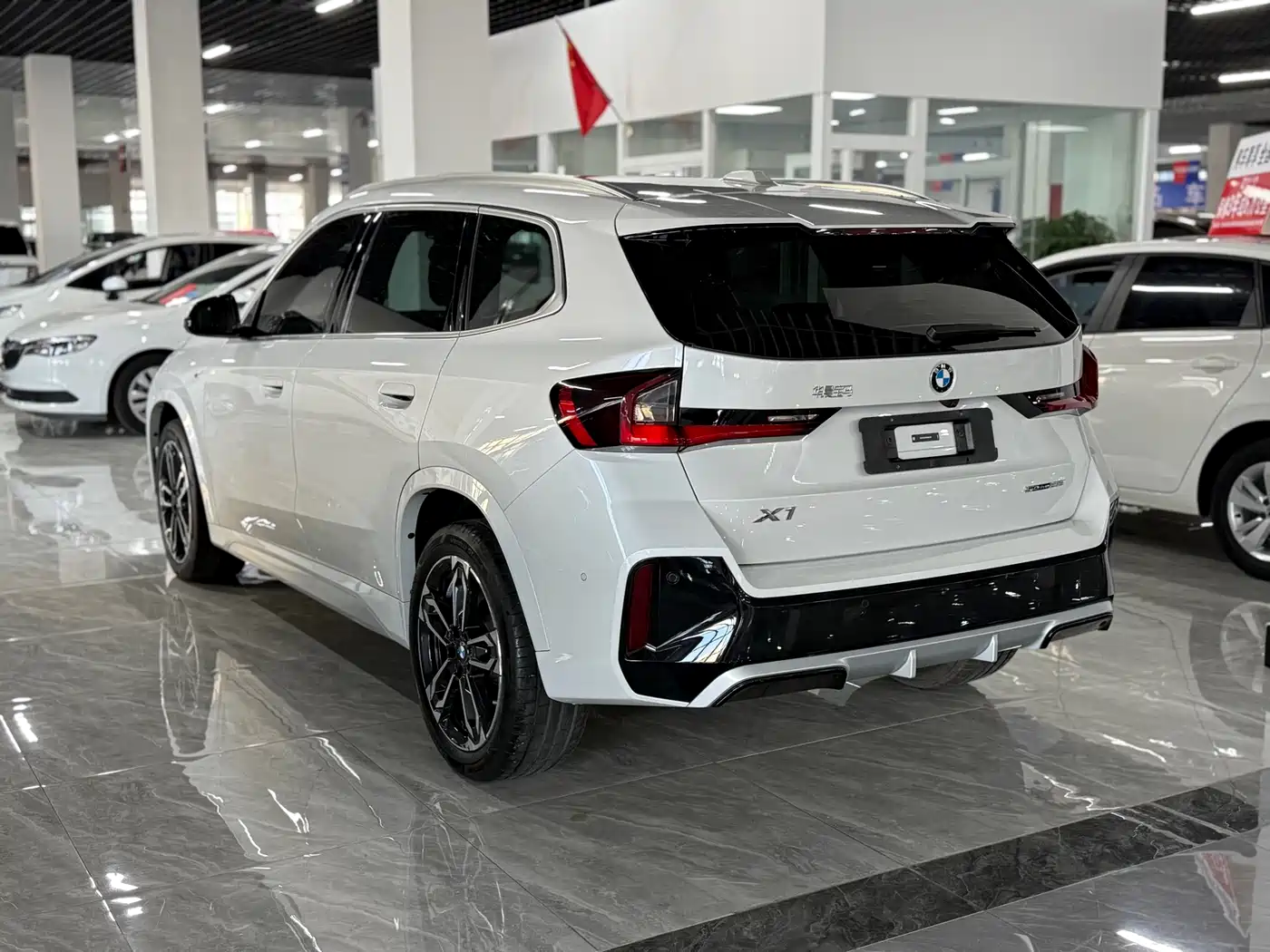 BMW X1 2024 sDrive25Li M Sport Package фото 10