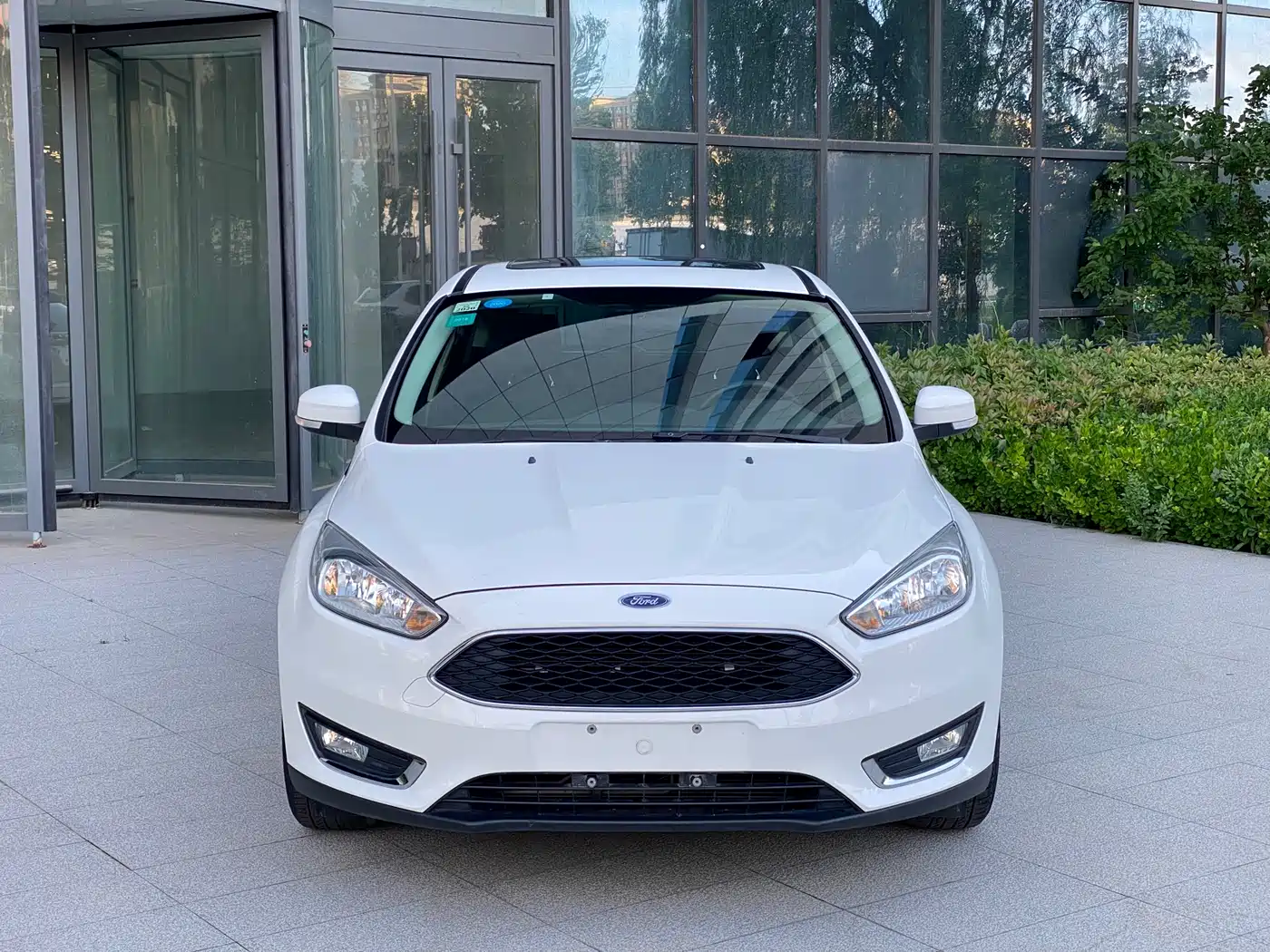 Фото 2 - Ford Focus