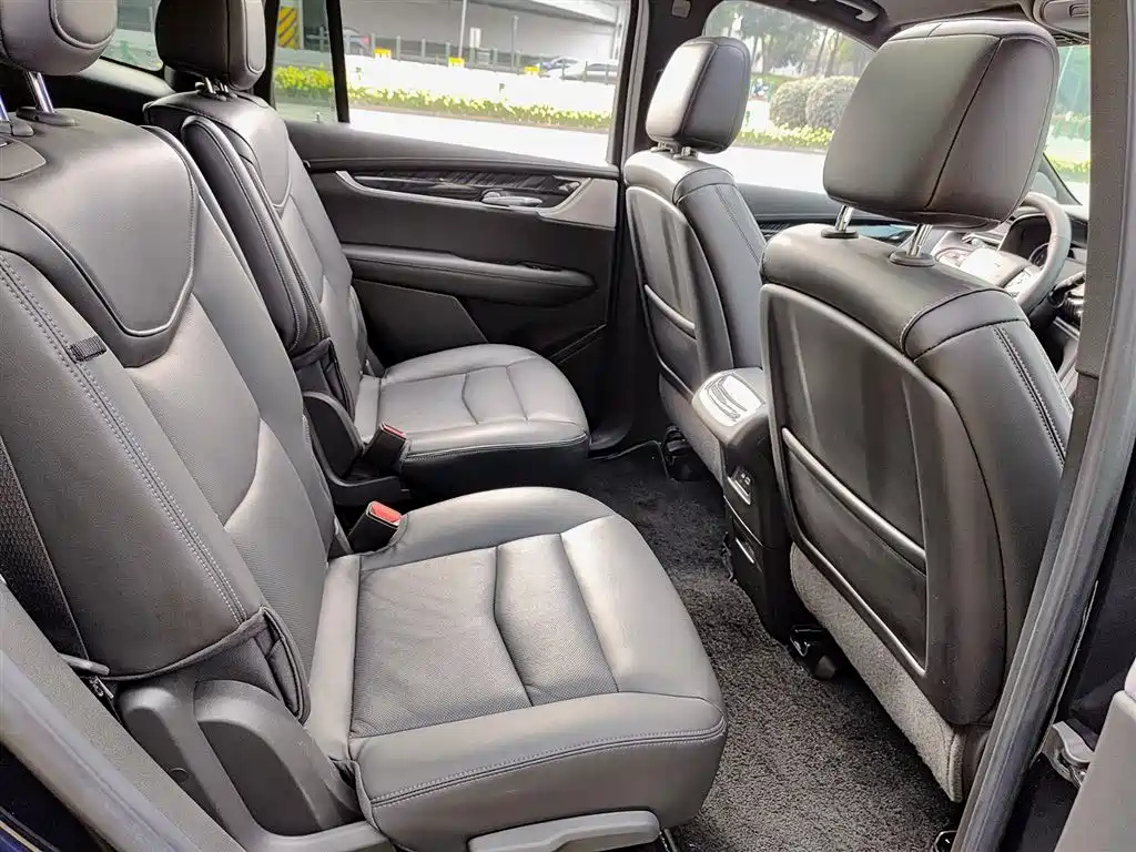 Cadillac XT6 2022 2.0T 6-Seater 4WD Luxury Edition фото 11