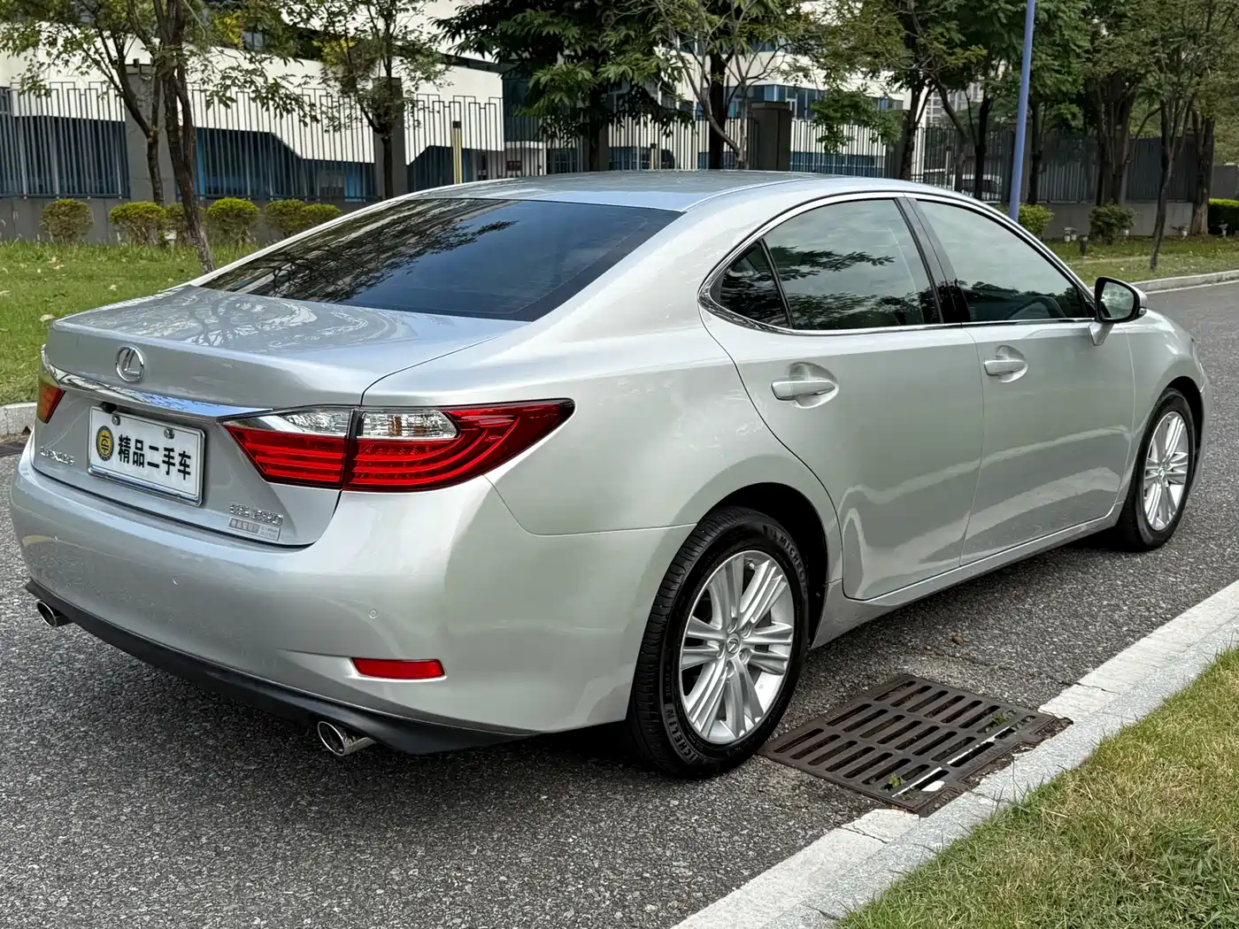 Lexus ES 2013 250 Elite Edition фото 4