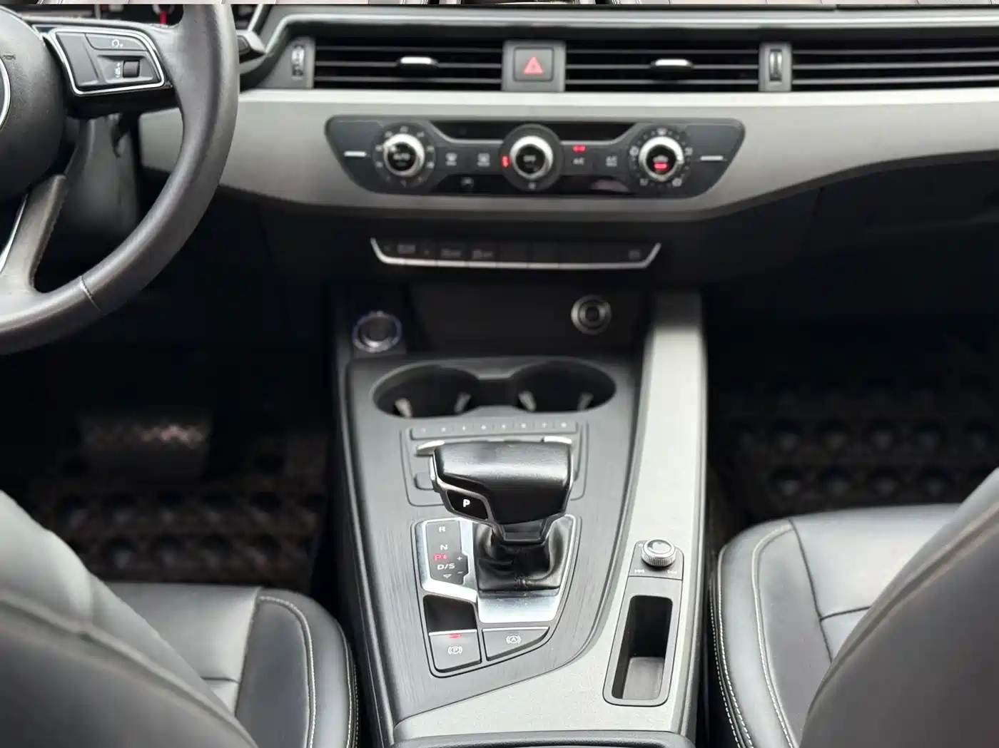 Audi A4L 2017 Plus 40 TFSI Progressive фото 16
