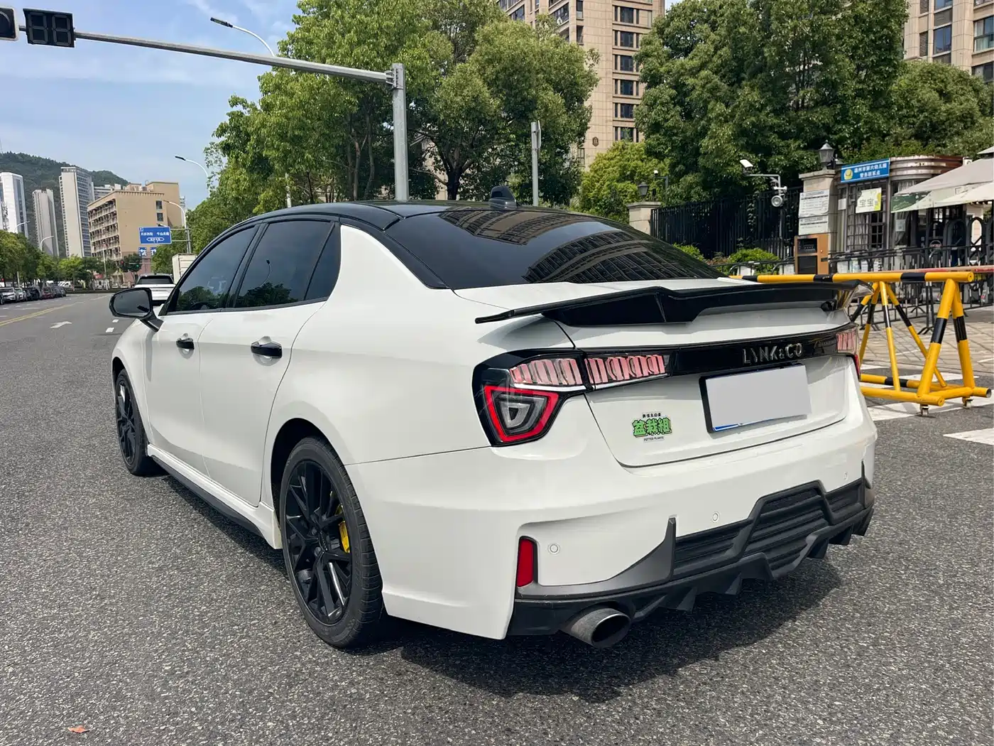 Lynk & Co 03 2021 1.5TD DCT Jin Champion Edition фото 19