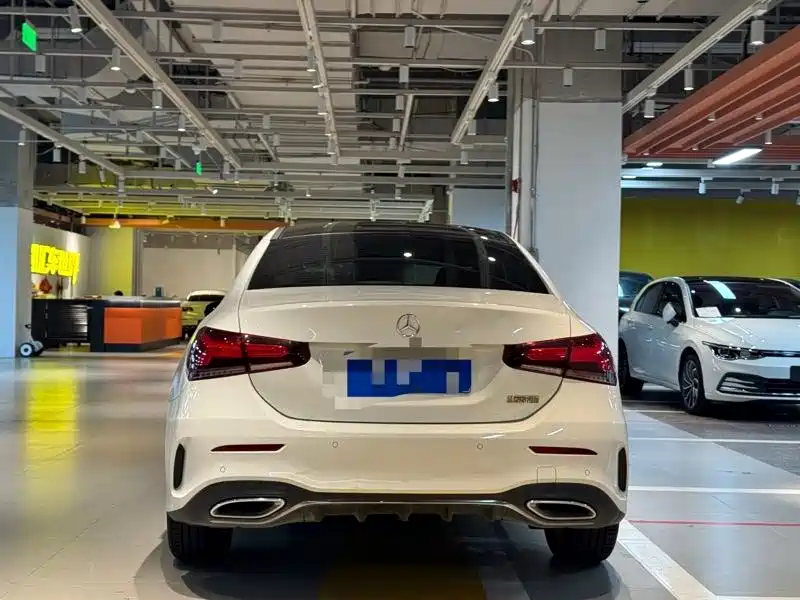 Mercedes-Benz A-Class 2021 A 200 L Sport Sedan Fashion Edition фото 9