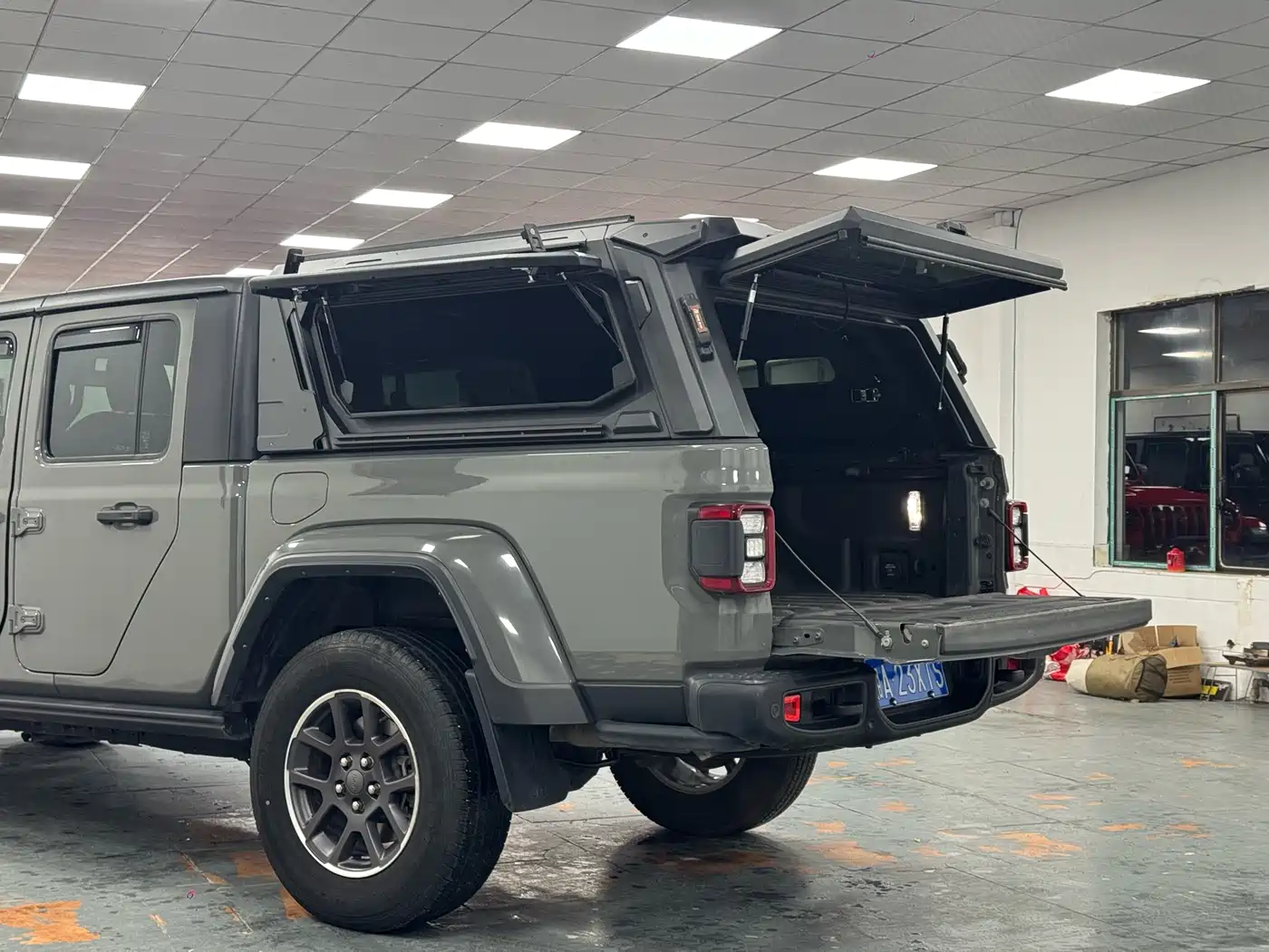 JEEP GLADIATOR