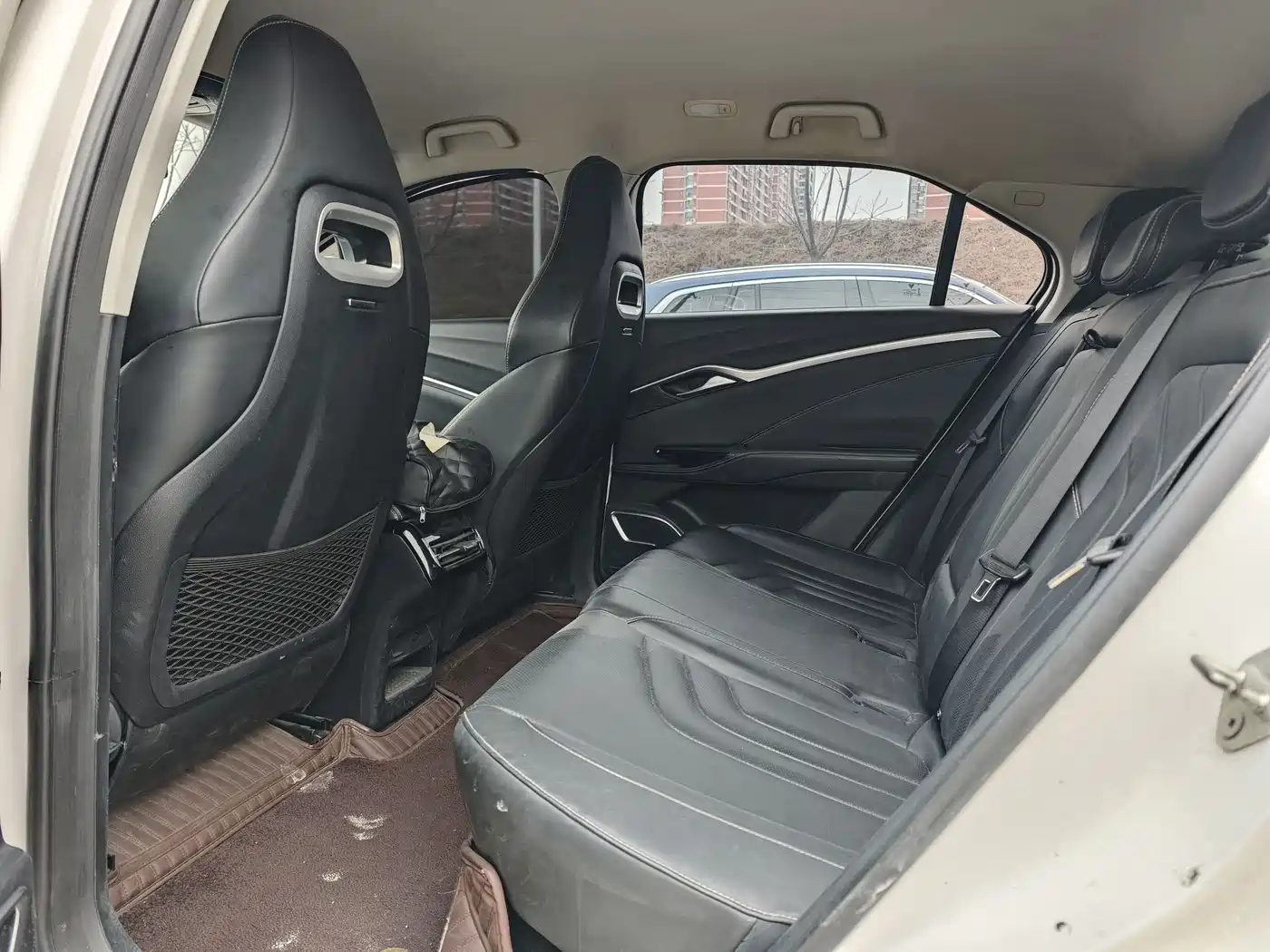 NEZHA AUTOMOBILE NEZHA U