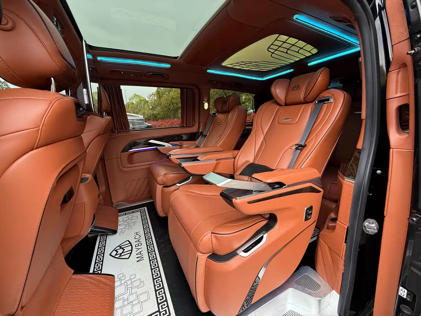 Mercedes-Benz V-Class 2020 V 260 Luxury Edition фото 6