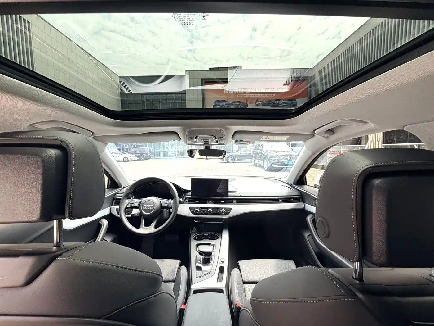 Audi A4L 2020 40 TFSI Fashion Dynamic Edition фото 13