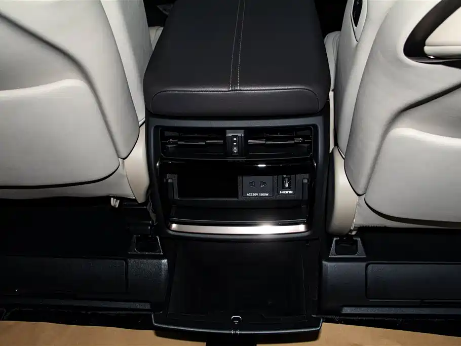 Toyota Vellfire 2024 Crown Hybrid 2.5L Executive Premium Edition фото 22