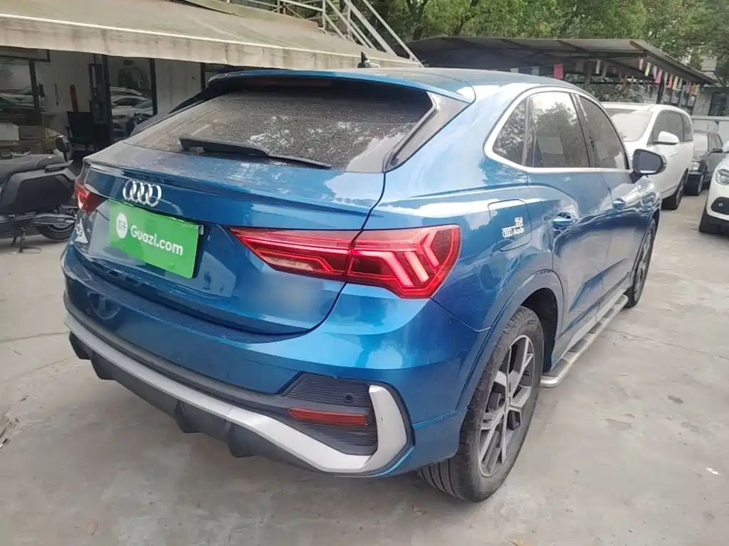 AUDI Q3 SPORTBACK
