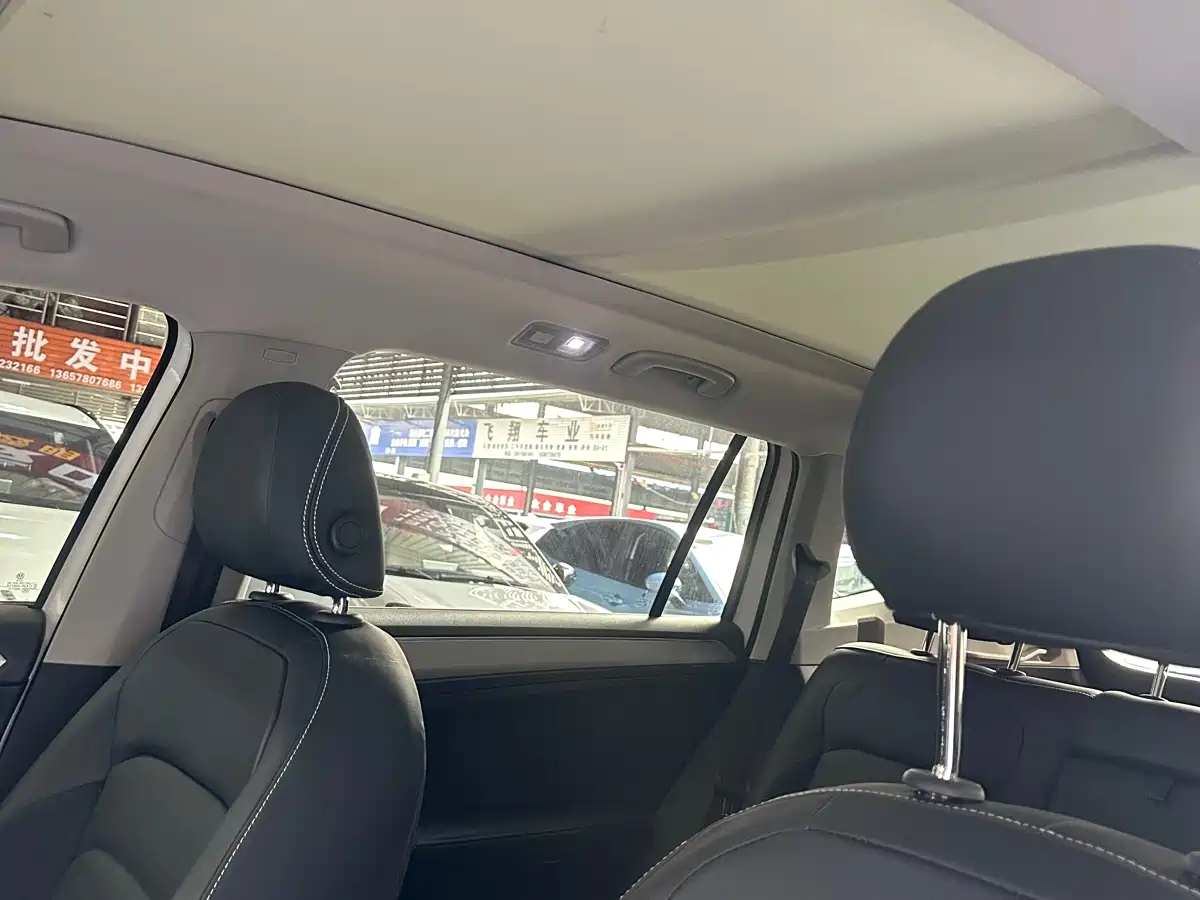 Volkswagen Tiguan L 2019 330TSI Automatic 2WD Smart Luxury Edition China VI фото 14
