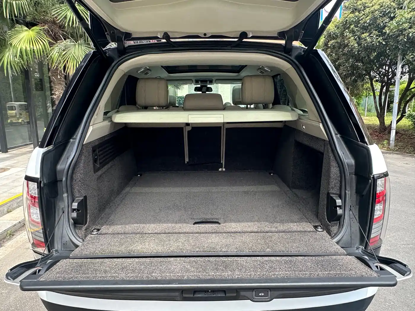 صورة 21 - Land Rover Range Rover