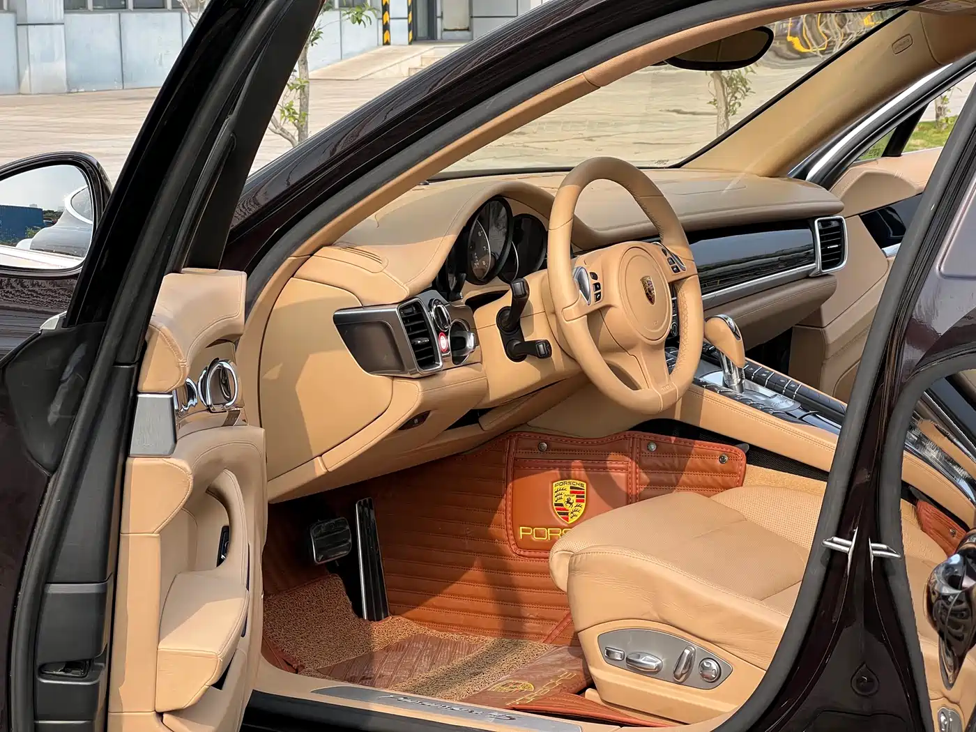 Porsche Panamera 2014 Panamera 4S Sport Edition 3.0T фото 10
