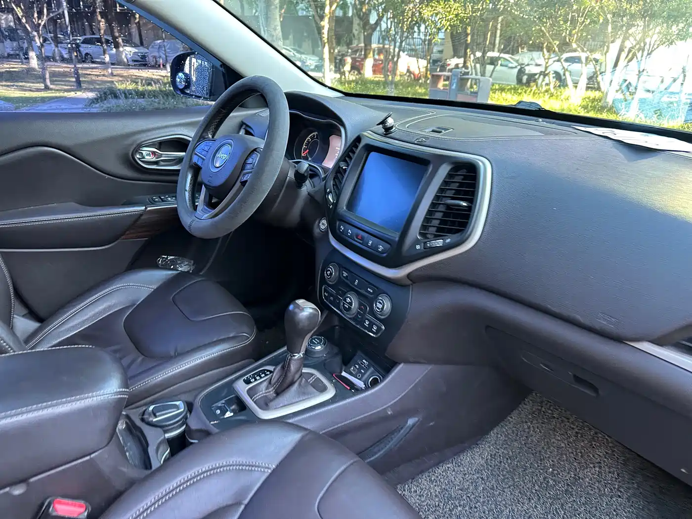 Jeep Cherokee (Import) 2014 2014 2.4L Luxury