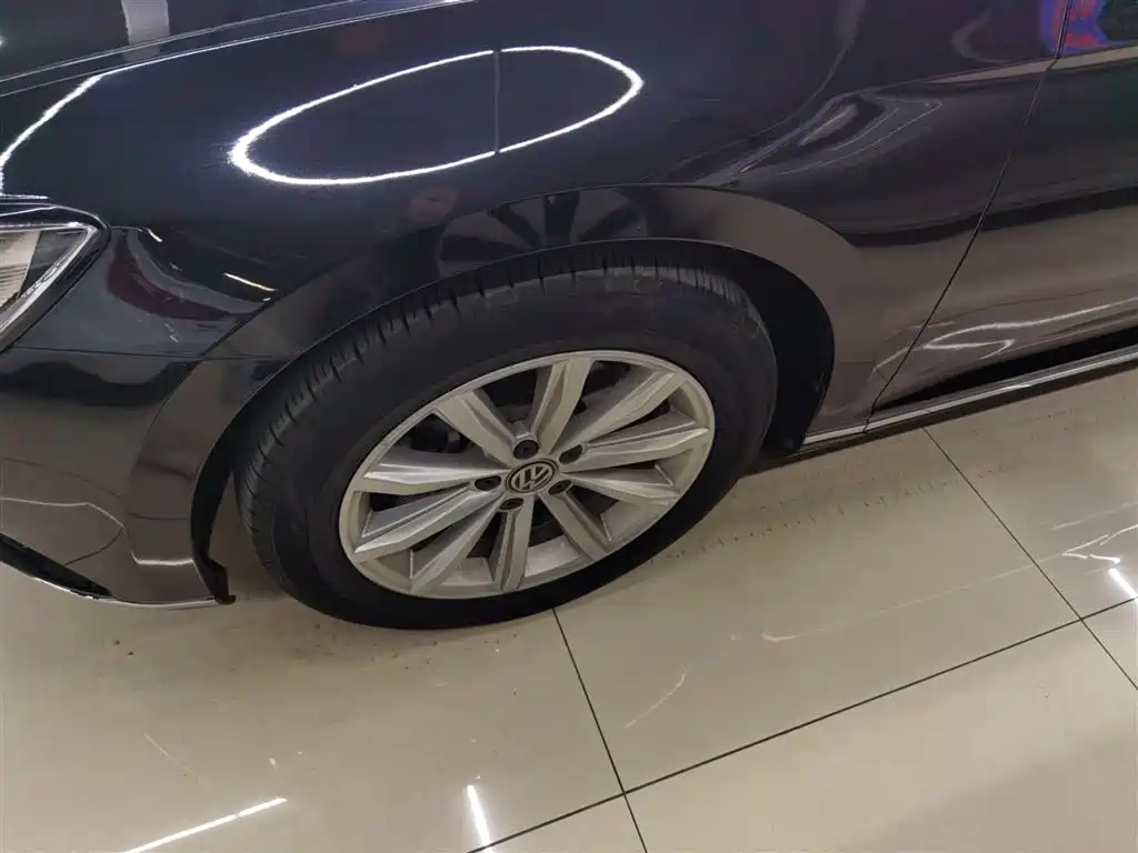Volkswagen Magotan 2018 330TSI DSG Leading фото 25
